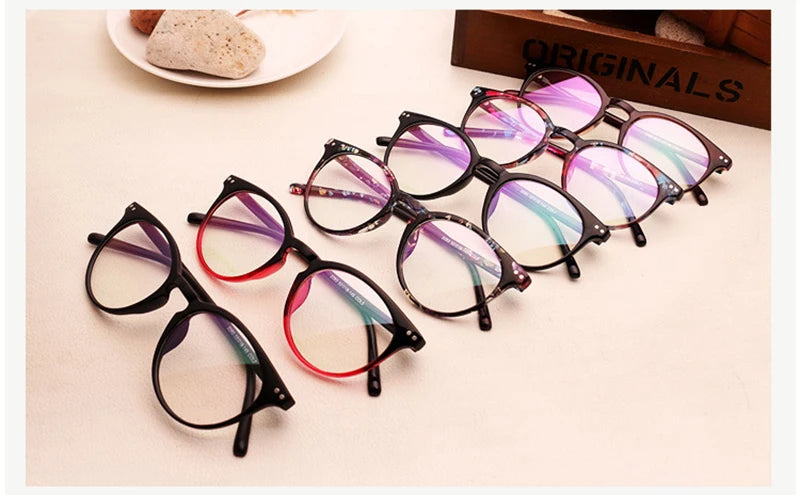 The Round Classic Glasses