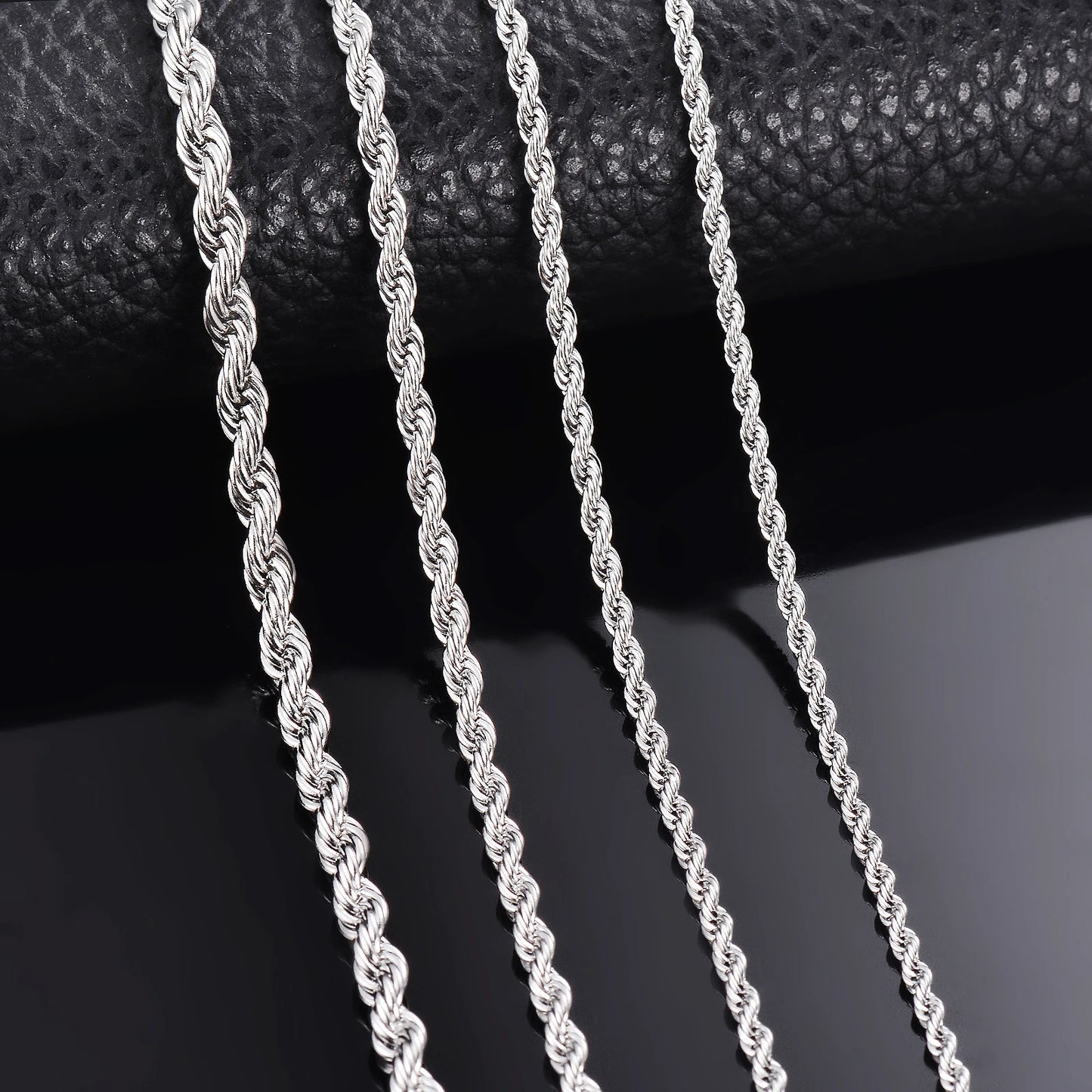 The Aurelia Woven Chain