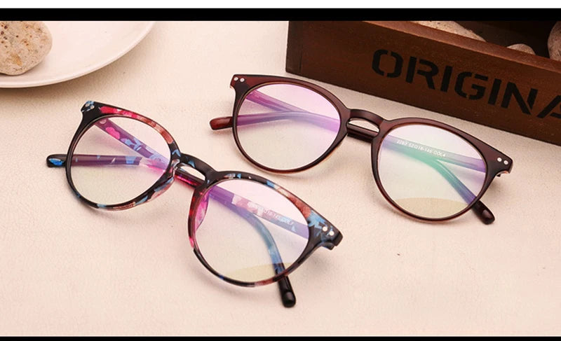 The Round Classic Glasses