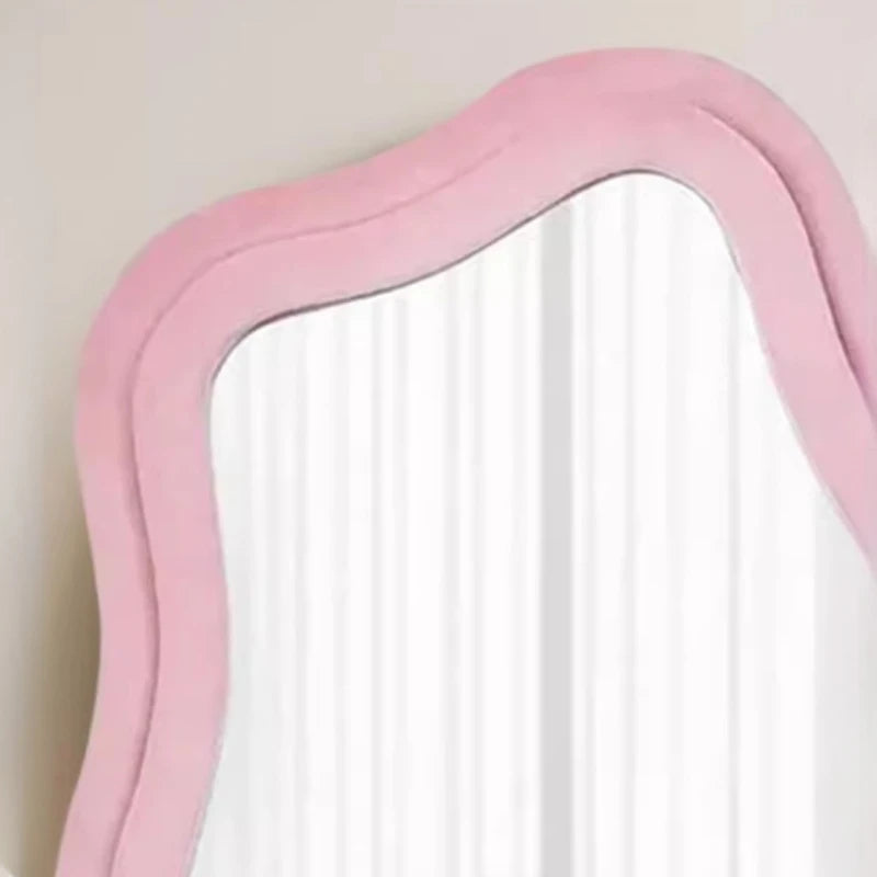 The Valen Noir Mirror