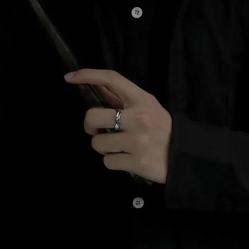 The Aurelia Band Ring