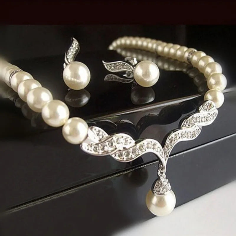 The Lyra Pearlline