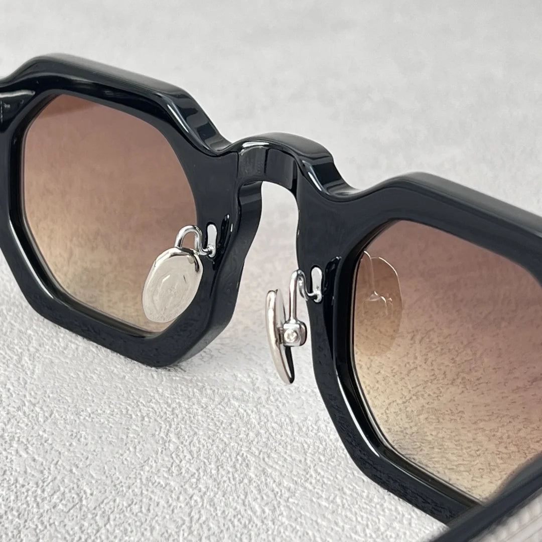 The Aureon Noir