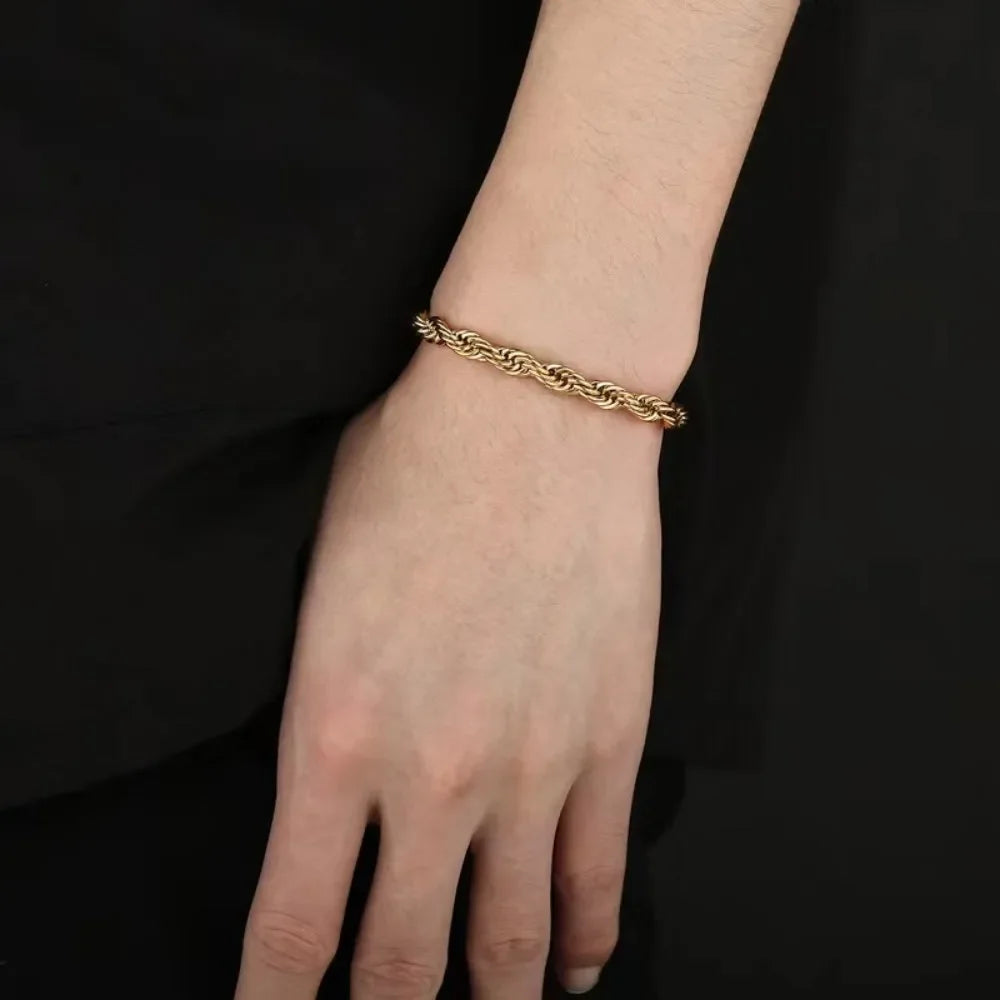 The Celestine Oro Bracelet
