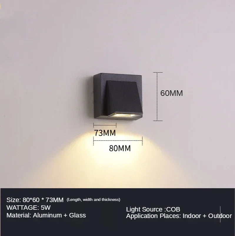 The Aurelia Noir Wall Light