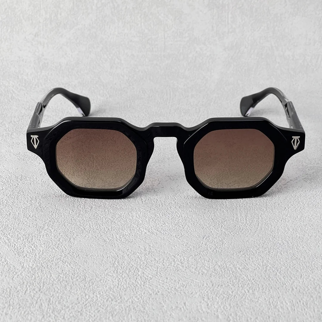 The Aureon Noir