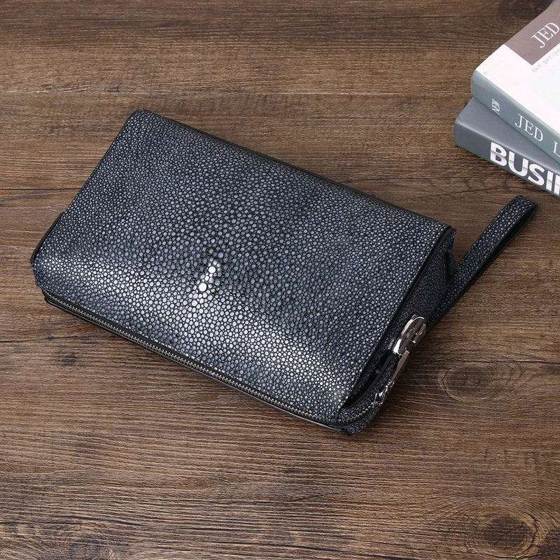 The Winter Clutch