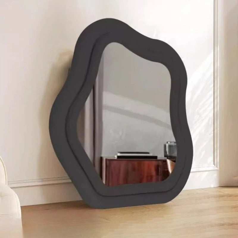 The Valen Noir Mirror