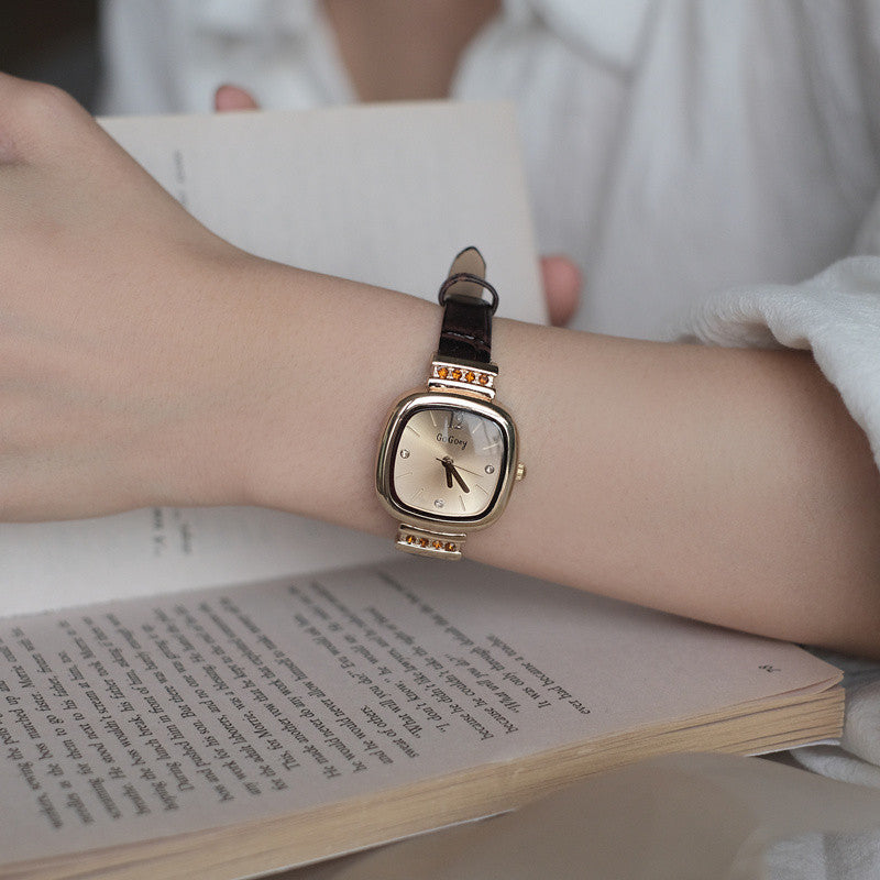 Retro-style Womens Watch With A Minimalist Petite Square Design