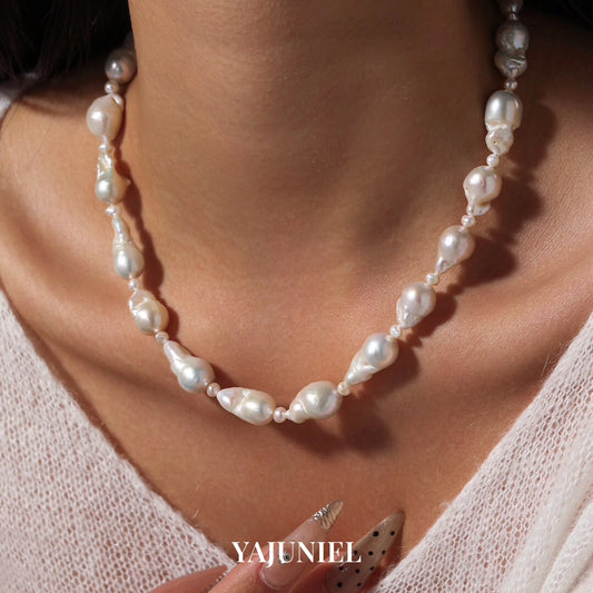 The Valen Lumière Necklace