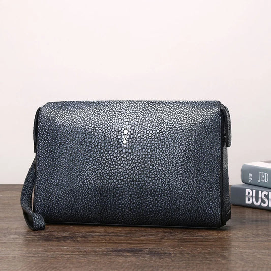 The Winter Clutch