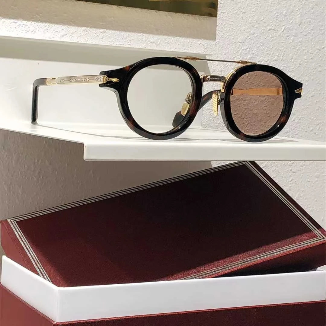 The Aurelia Rouge Frames